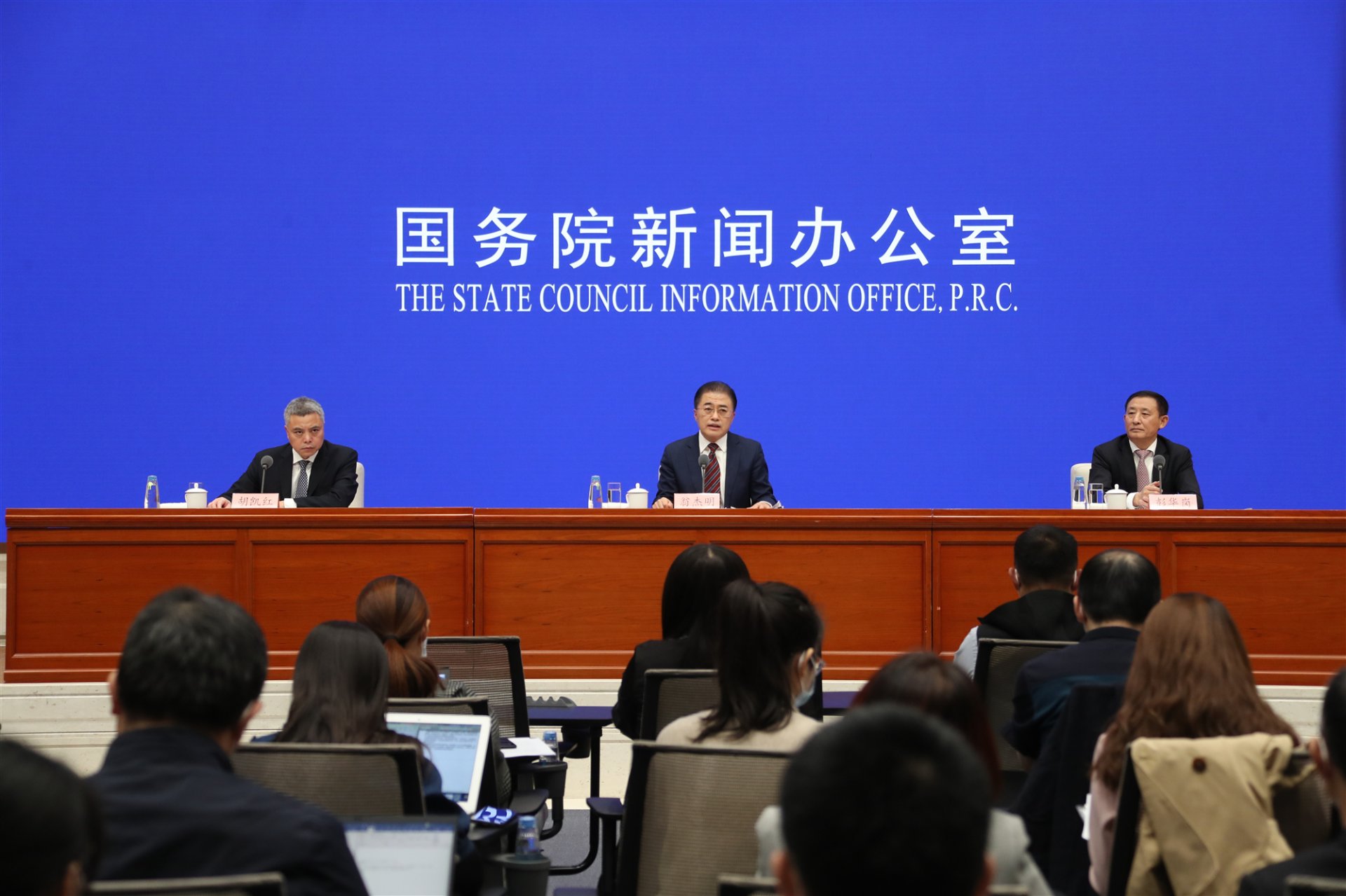 副主任翁杰明