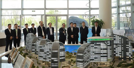 董事长廖家生与外部董事林万里