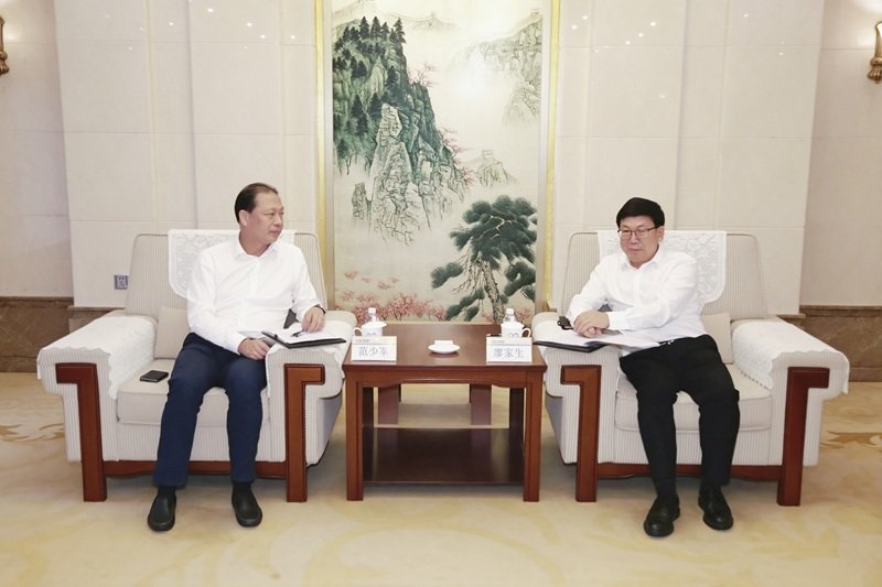 海口市委书记范少军