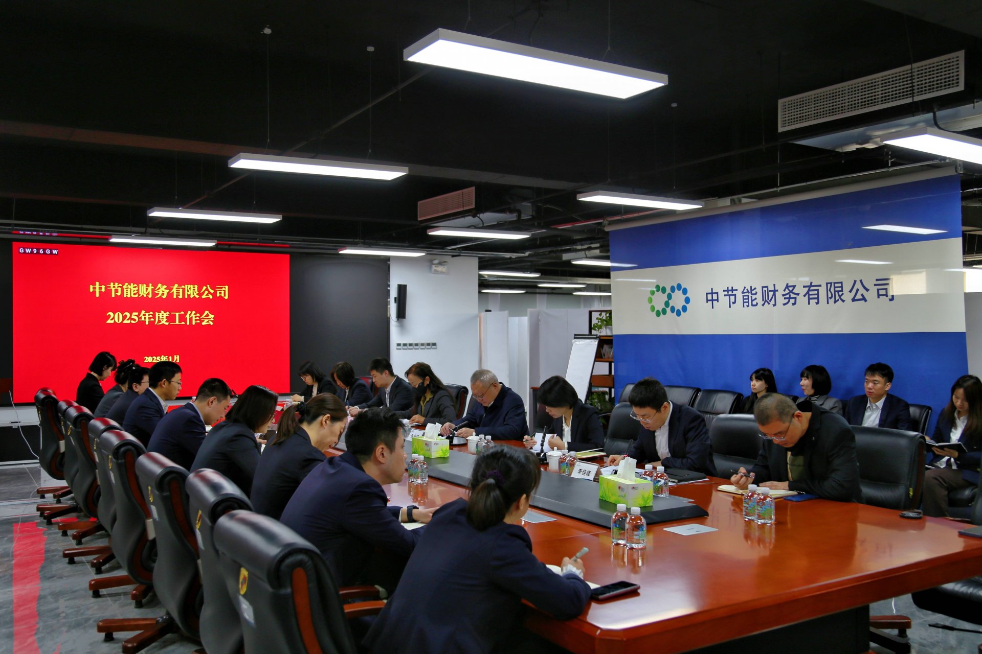 可回到列表或查看相邻条目